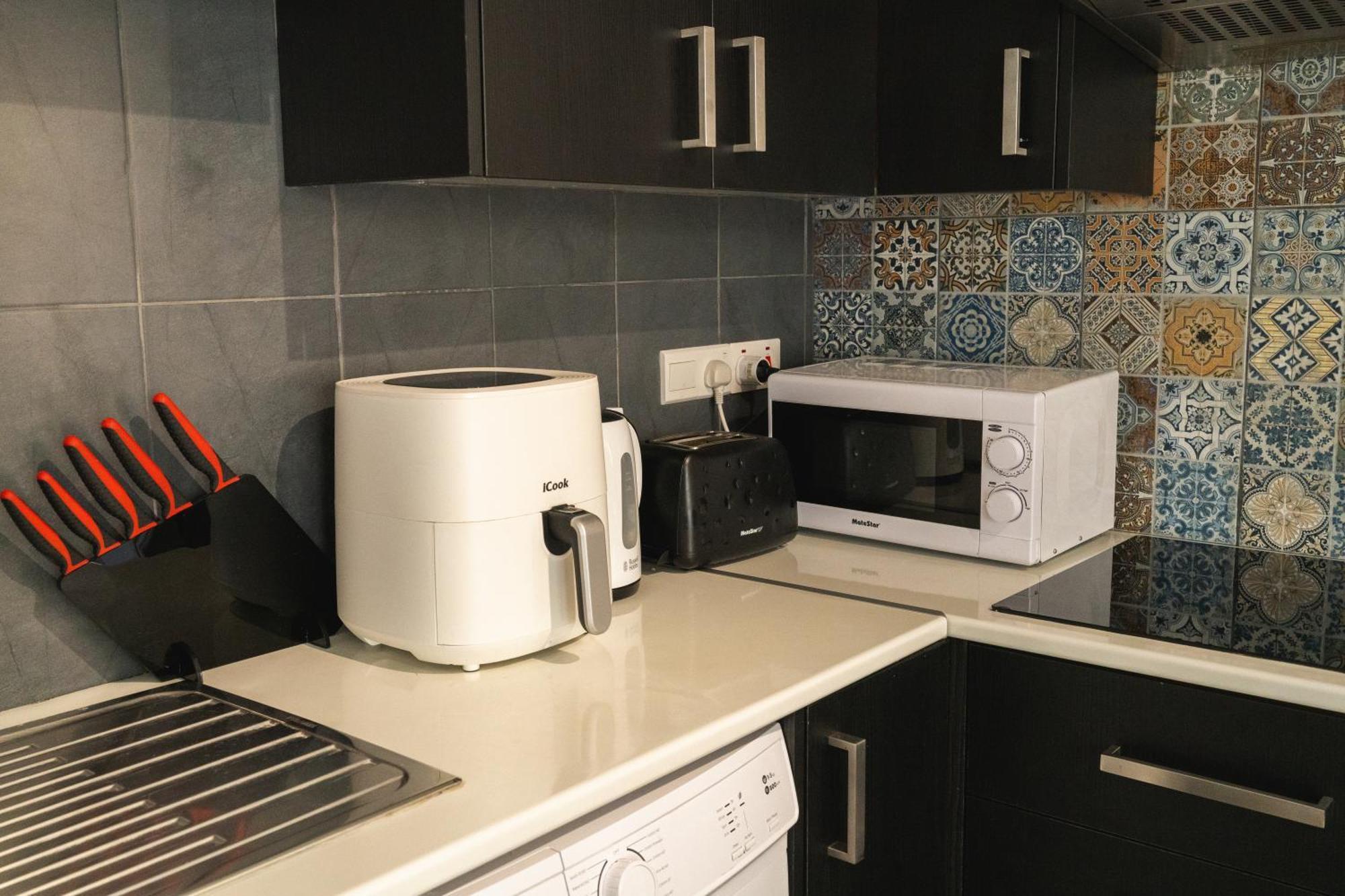 Kave Blue Mackenzie 1 Bdr Flat With Pool Apartment ลาร์นาคา ภายนอก รูปภาพ